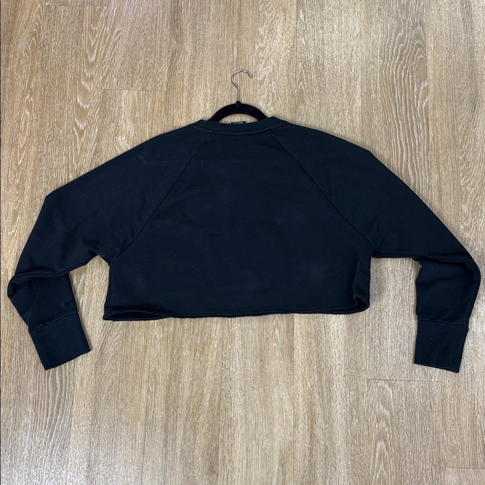 Nike versa crop embossed logo crew sweatshirt top black size Medium - Picture 3 of 7
